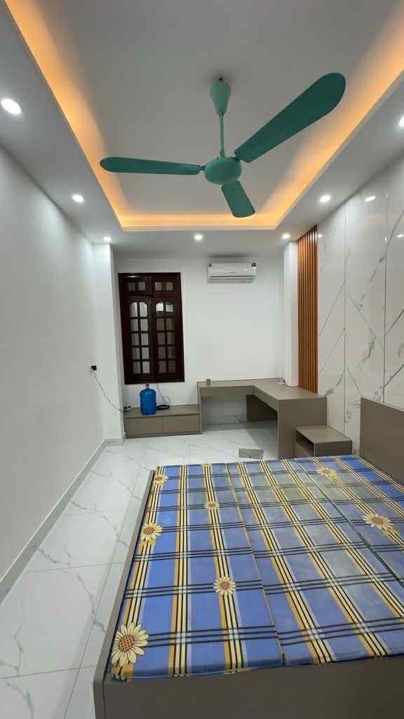 Nhà khu vực Hoàng Văn Thái - DT 25m2 - Giá 6.7 tỷ có thương lượng